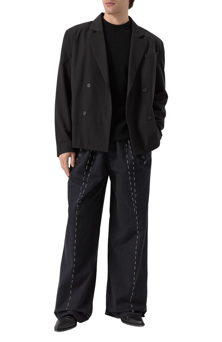 Мужские брюки из хлопка и льна MAISON MARGIELA черного цвета, арт. S50KA0664/M35295 | Фото 2 (Автоматизация состава: Проставлено; Материал внешний: Хлопок; Длина (брюки, джинсы): Стандартные; Автоматизация ТО: Проставлено; Стили: Кэжуэл; Случай: Повседневный)