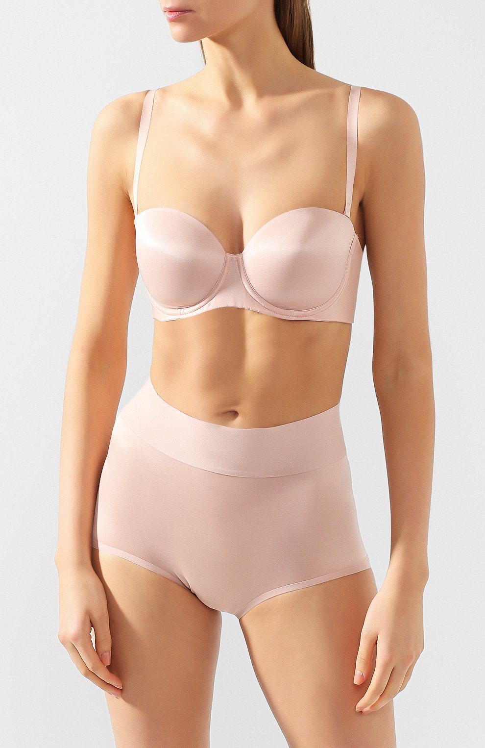 Бюстгальтер с плотной чашкой WOLFORD бежевого цвета по цене 22900 руб., арт. 69678, фото 2 Бюстгальтер с плотной чашкой WOLFORD, арт. 69678, фото 2