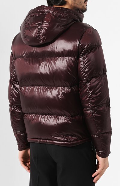 Пуховик EMPORIO ARMANI бордового цвета по цене 62100 руб., арт. 6G1BQ1/1NIHZ, фото 4 Пуховик EMPORIO ARMANI, арт. 6G1BQ1/1NIHZ, фото 4