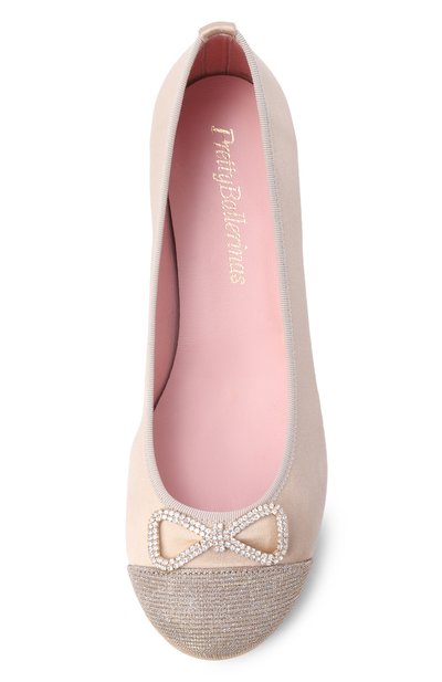 Туфли PRETTY BALLERINAS кремового цвета по цене 27950 руб., арт. 53390_001, фото 4 Туфли PRETTY BALLERINAS, арт. 53390_001, фото 4