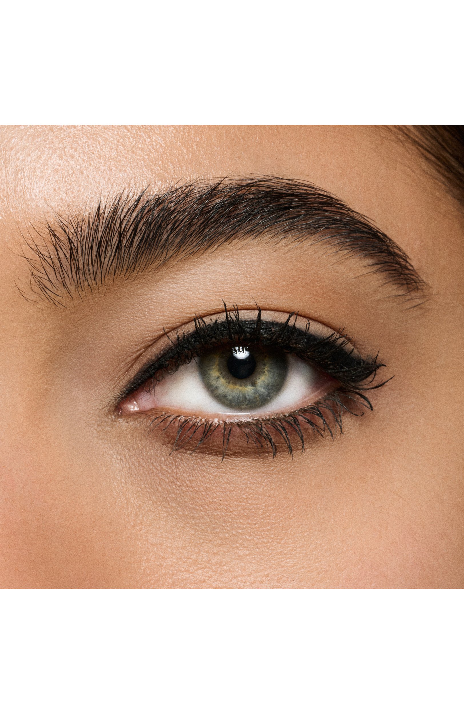 Карандаш-каял для глаз kajal excess longwear smoky eye liner, оттенок pitch (1,2g) MAC цвета по цене 2850 руб., арт. SB71-16, фото 5 Карандаш-каял для глаз kajal excess longwear smoky eye liner, оттенок pitch (1,2g) MAC, арт. SB71-16, фото 5
