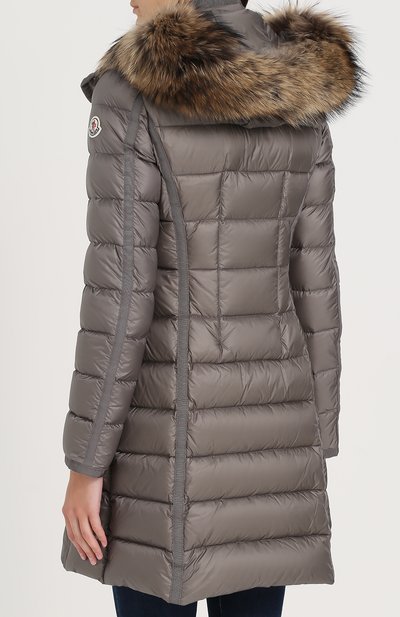 Приталенный стеганый пуховик с меховой отделкой капюшона MONCLER, арт. C2-093-49900-15-53048, фото 4
