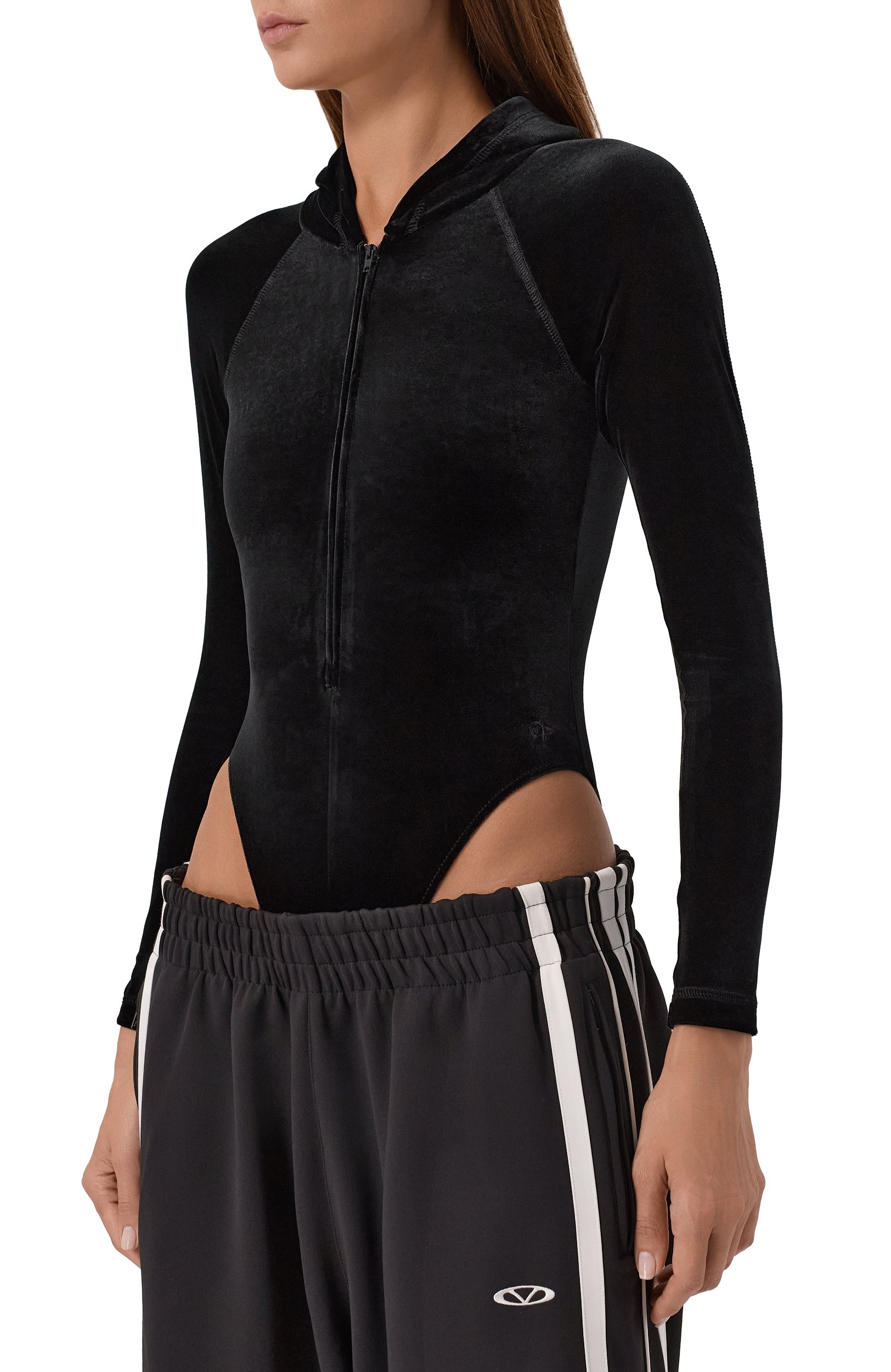 Бархатное боди VETEMENTS черного цвета по цене 109500 руб., арт. WH27B0115B, фото 3 Бархатное боди VETEMENTS, арт. WH27B0115B, фото 3
