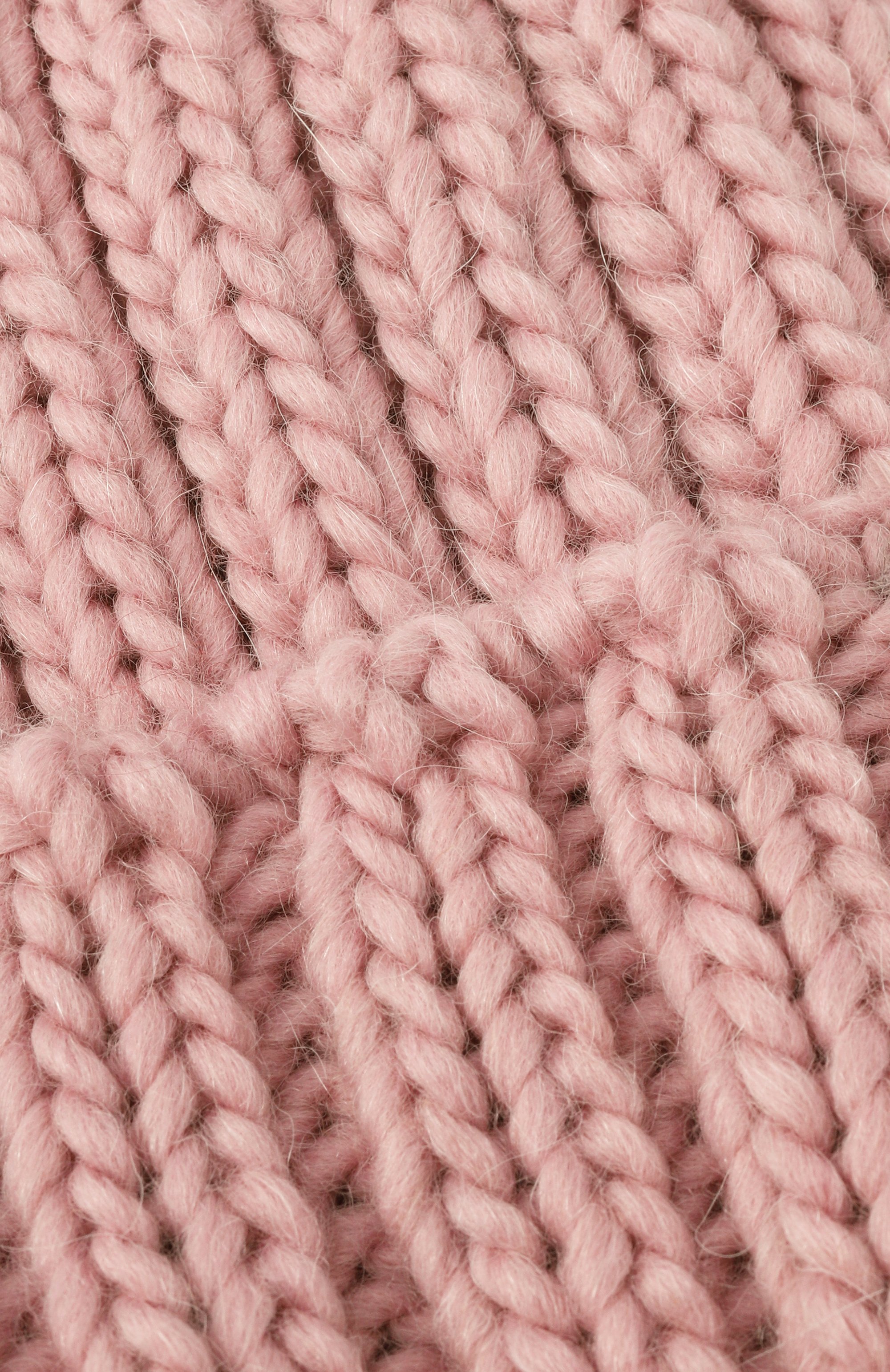Шапка WOOLRICH розового цвета по цене 10900 руб., арт. CFWWAC0196FRUF0766, фото 3 Шапка WOOLRICH, арт. CFWWAC0196FRUF0766, фото 3
