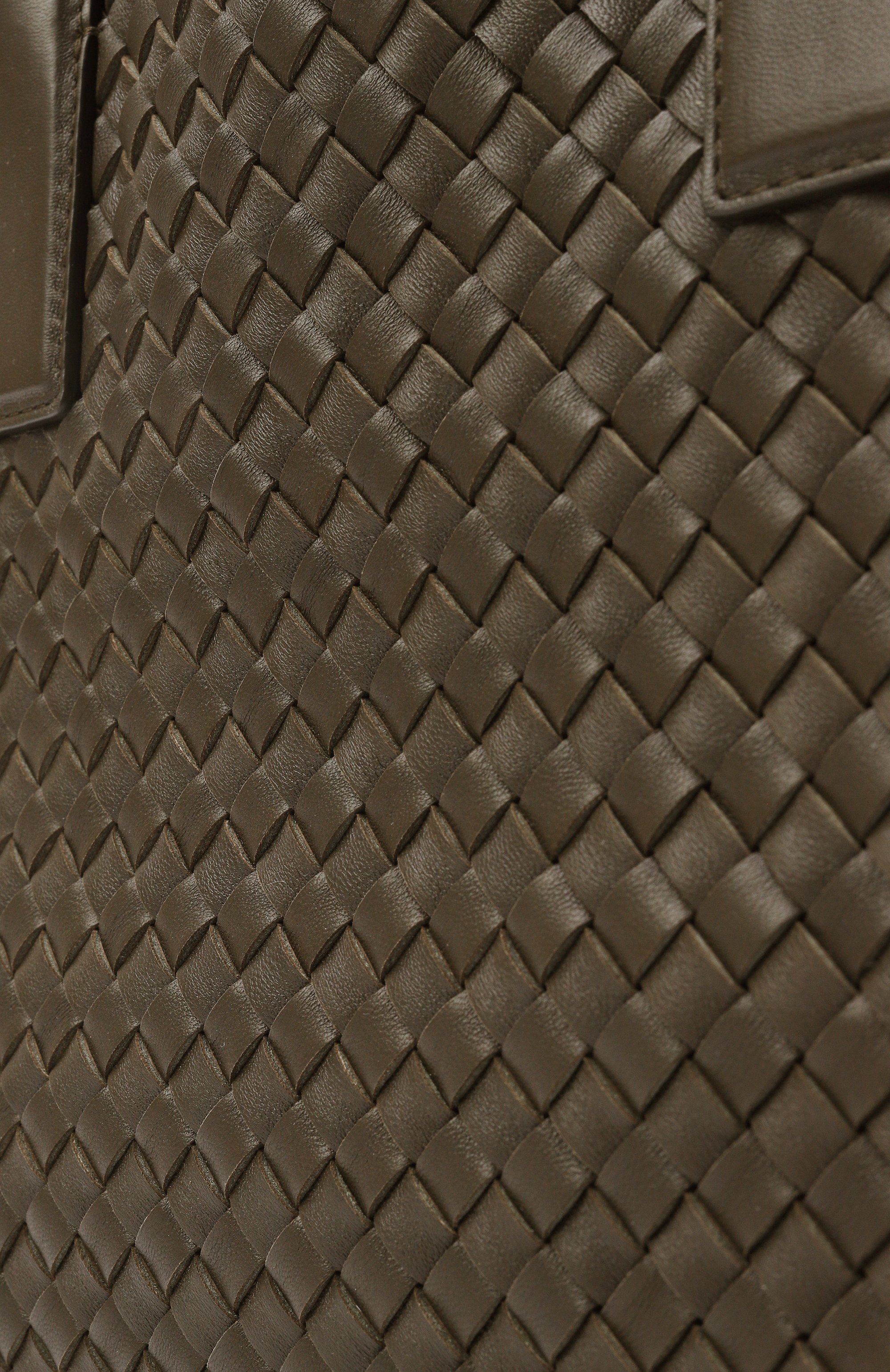 Сумка-тоут cabat medium BOTTEGA VENETA хаки цвета по цене 998000 руб., арт. 608810/V10W1, фото 6 Сумка-тоут cabat medium BOTTEGA VENETA, арт. 608810/V10W1, фото 6