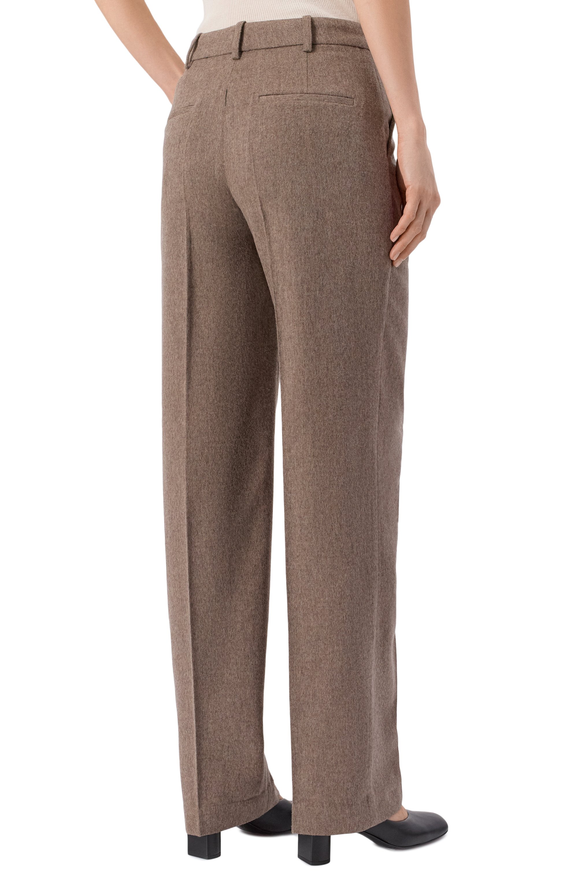 Брюки из шерсти и кашемира CO коричневого цвета по цене 89950 руб., арт. 5532BWCF-F25, фото 4 Брюки из шерсти и кашемира CO, арт. 5532BWCF-F25, фото 4