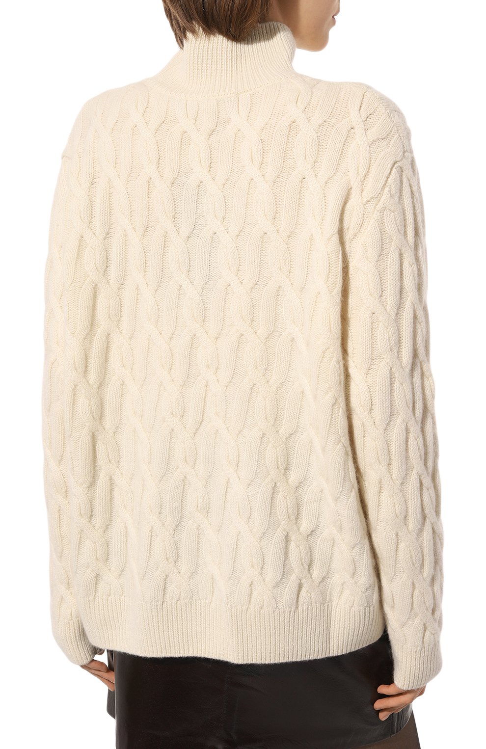 Шерстяной свитер YANINA кремового цвета по цене 113400 руб., арт. 0-2592/2, фото 4 Шерстяной свитер YANINA, арт. 0-2592/2, фото 4