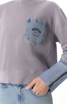 Женский хлопковый свитшот M05CH1NO JEANS серого цвета, арт. A1709/3228 | Фото 5 (Материал сплава: Проставлено; Рукава: Длинные; Длина (для топов): Стандартные; Драгоценные камни: Проставлено; Женское Кросс-КТ: Свитшот-одежда; Стили: Кэжуэл; Материал внешний: Хлопок)