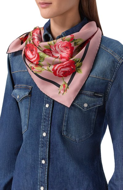 Шелковый платок DOLCE & GABBANA розового цвета по цене 56500 руб., арт. FN092R/GDDPM, фото 2 Шелковый платок DOLCE & GABBANA, арт. FN092R/GDDPM, фото 2