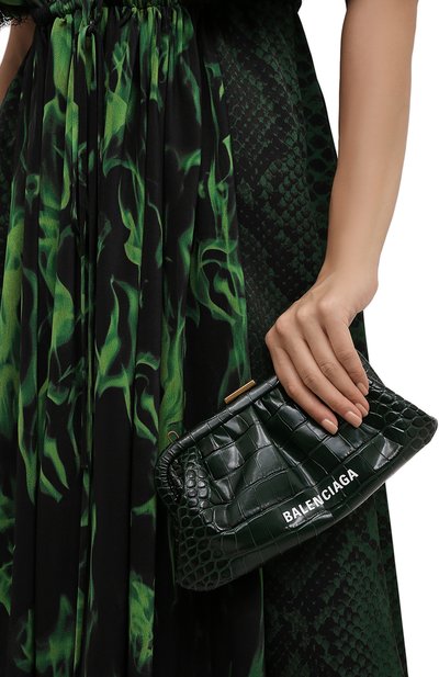 Клатч cloud xs BALENCIAGA изумрудного цвета по цене 67350 руб., арт. 618895/1R05M, фото 2 Клатч cloud xs BALENCIAGA, арт. 618895/1R05M, фото 2
