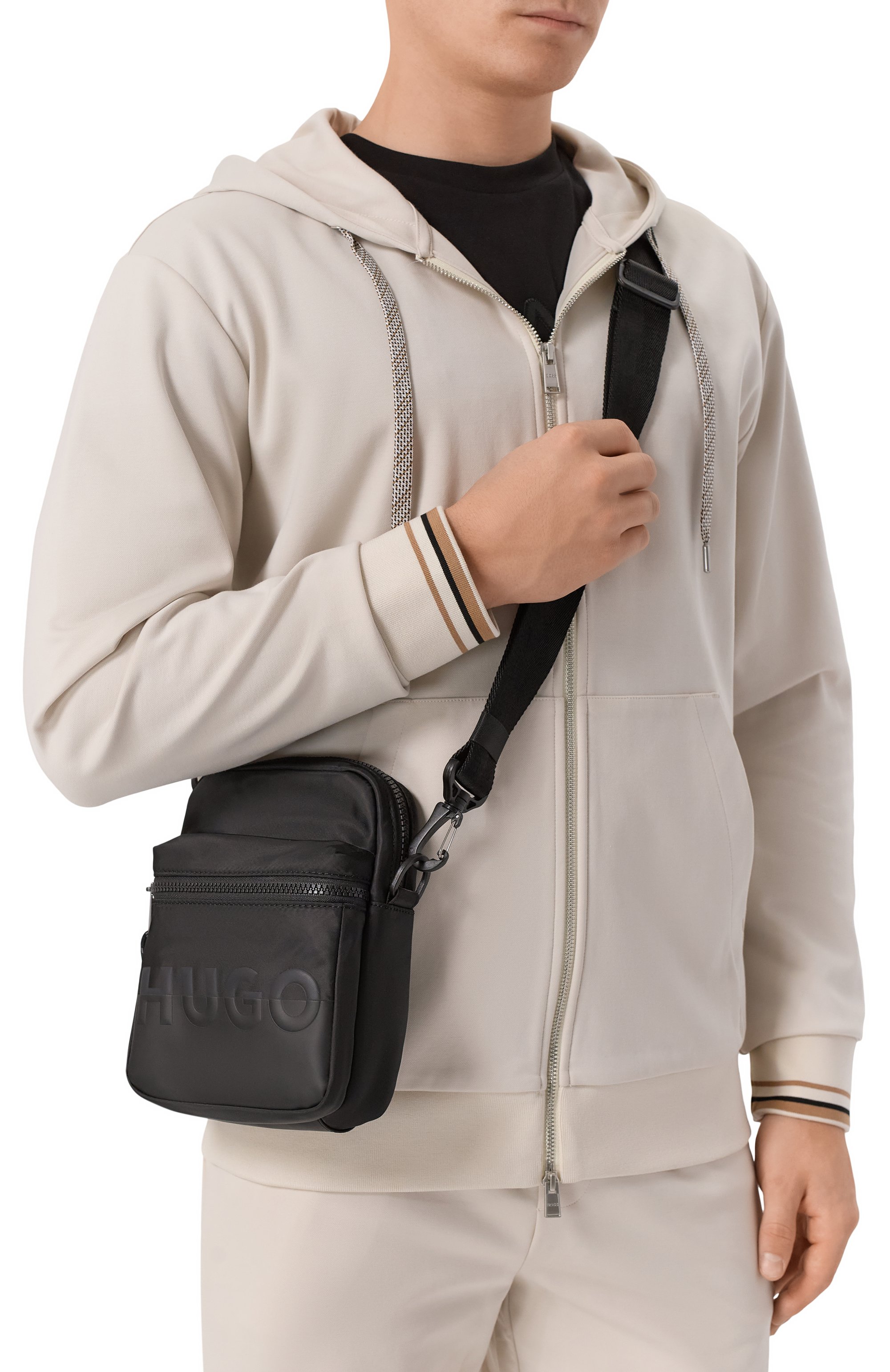 Сумка nosh HUGO черного цвета по цене 13600 руб., арт. 50547115, фото 2 Сумка nosh HUGO, арт. 50547115, фото 2