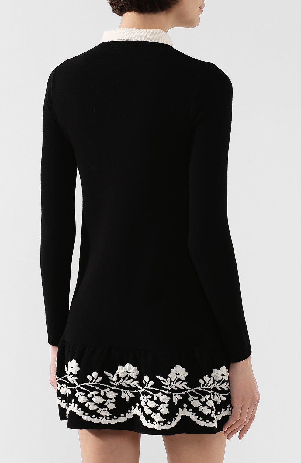 Мини-платье REDVALENTINO черно-белого цвета по цене 52050 руб., арт. TR3KDB41/4US, фото 4 Мини-платье REDVALENTINO, арт. TR3KDB41/4US, фото 4
