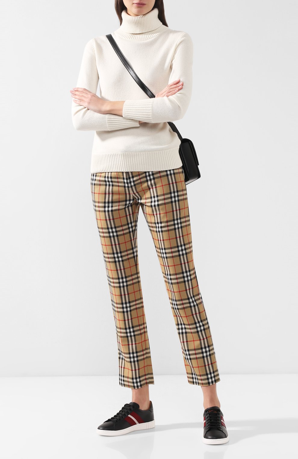 Шерстяные брюки BURBERRY бежевого цвета по цене 87750 руб., арт. 8004058, фото 2 Шерстяные брюки BURBERRY, арт. 8004058, фото 2