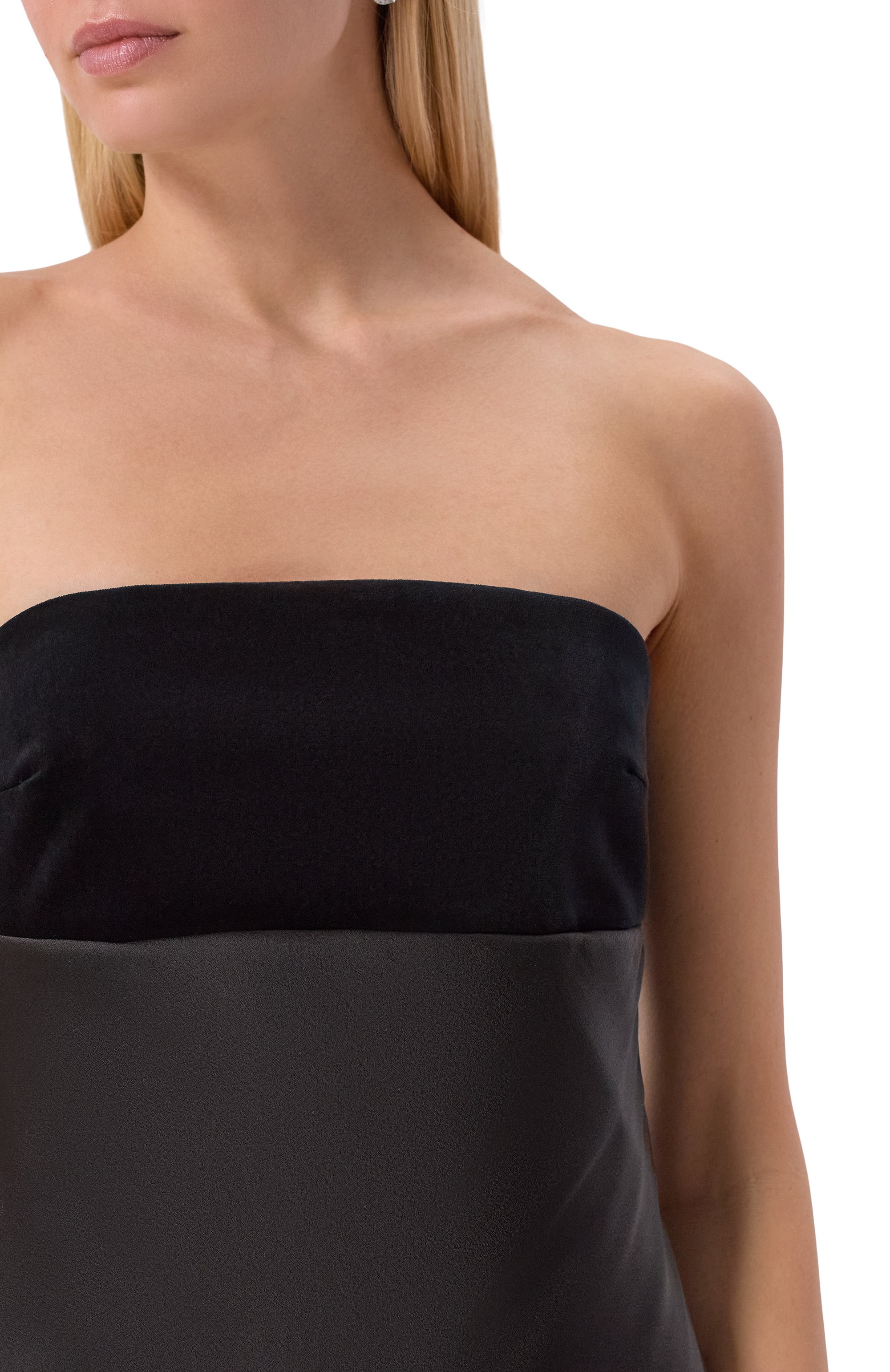 Комбинированное платье MAX MARA STUDIO черного цвета по цене 107500 руб., арт. BAIA, фото 4 Комбинированное платье MAX MARA STUDIO, арт. BAIA, фото 4