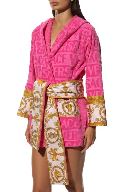 Хлопковый халат VERSACE фуксия цвета по цене 74950 руб., арт. ZACJ00019/ZC0SP052, фото 3 Хлопковый халат VERSACE, арт. ZACJ00019/ZC0SP052, фото 3