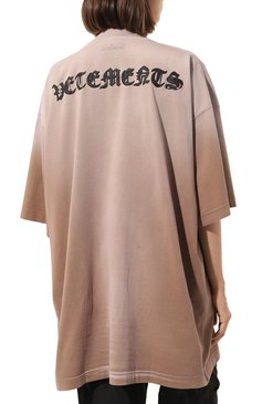 Мужского хлопковая футболка VETEMENTS бежевого цвета, арт. UE54TR190E | Фото 4 (Региональные ограничения белый список (Axapta Mercury): Не проставлено; Принт: С принтом; Нос: Не проставлено; Материал внешний: Хлопок; Стили: Спорт-шик; Женское Кросс-КТ: Футболка-одежда)