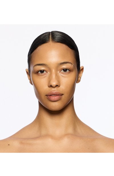 Тональный крем-стик studio radiance skin tint stick, оттенок medium 4 (8g) MAC цвета по цене 4350 руб., арт. SASZ-17, фото 3 Тональный крем-стик studio radiance skin tint stick, оттенок medium 4 (8g) MAC, арт. SASZ-17, фото 3
