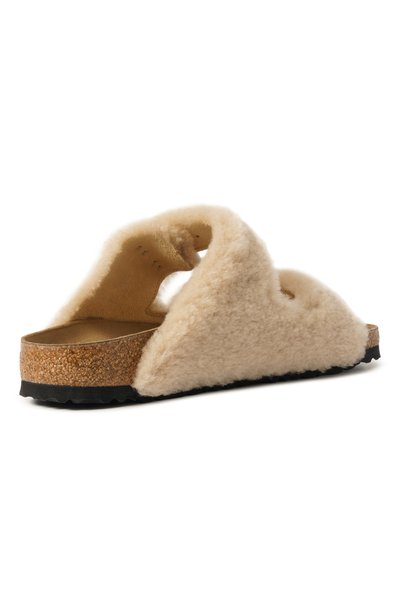 Шлепанцы из овчины arizona shearling BIRKENSTOCK бежевого цвета по цене 20600 руб., арт. 1030275, фото 5 Шлепанцы из овчины arizona shearling BIRKENSTOCK, арт. 1030275, фото 5