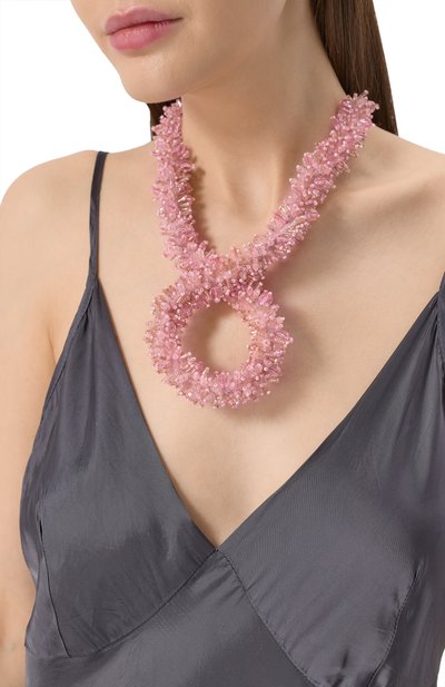 Колье DRIES VAN NOTEN розового цвета по цене 86700 руб., арт. 242-018222-052, фото 2 Колье DRIES VAN NOTEN, арт. 242-018222-052, фото 2