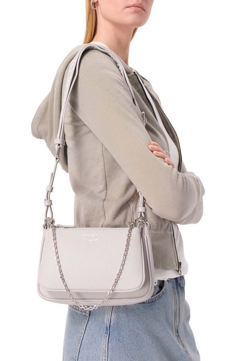 Женская сумка EMPORIO ARMANI светло-серого цвета, арт. EW000540/AF12036 | Фото 2 (Размер: small; Материал: Экокожа; Ремень/цепочка: На ремешке; Автоматизация ТО: Проставлено; Автоматизация состава: Проставлено)