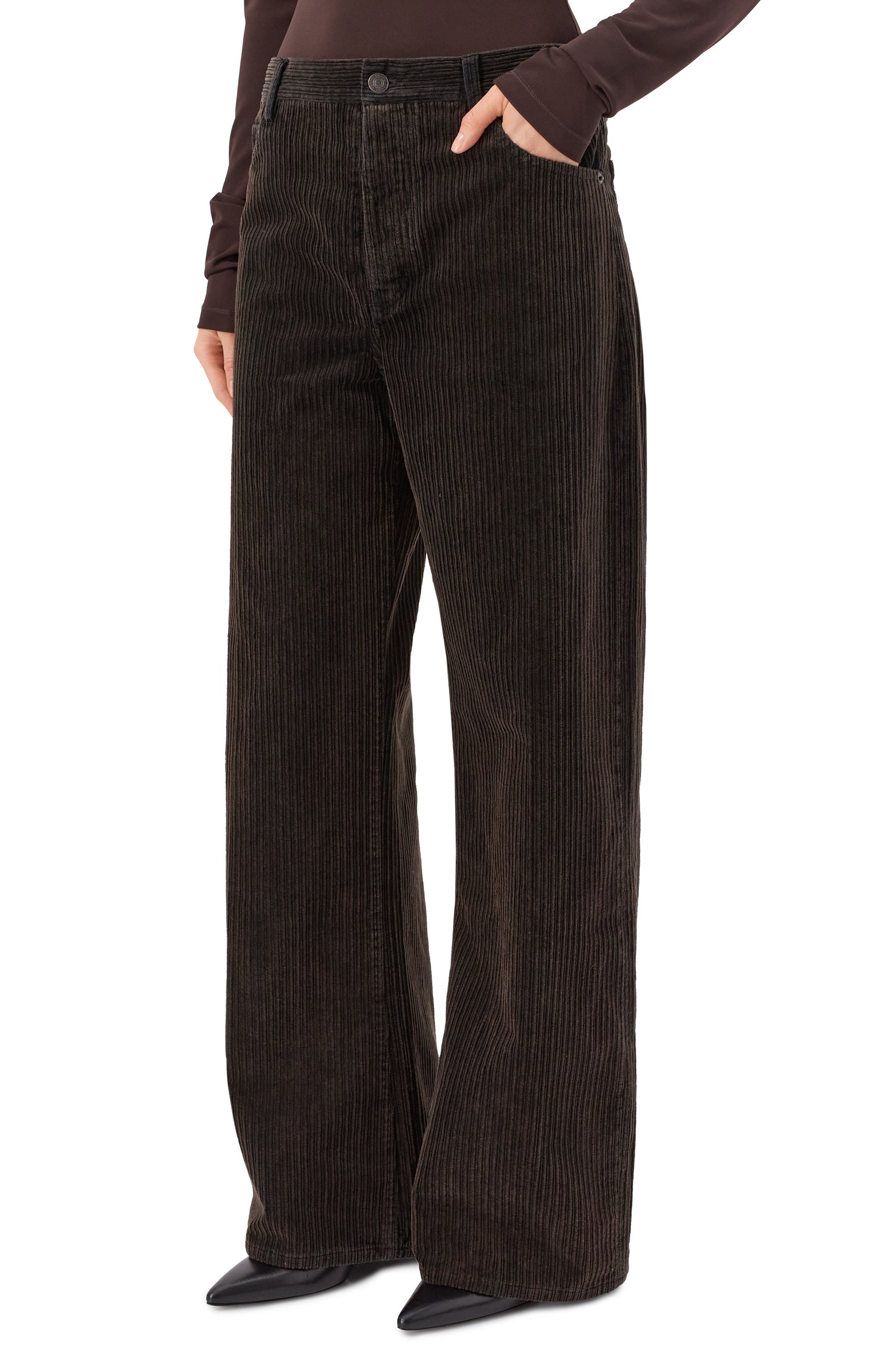 Вельветовые брюки the corduroy loose FRAME DENIM коричневого цвета по цене 111000 руб., арт. 2002200, фото 3 Вельветовые брюки the corduroy loose FRAME DENIM, арт. 2002200, фото 3