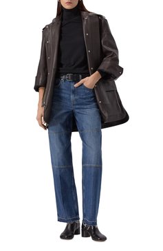 Женские джинсы HELMUT LANG синего цвета, арт. 010DW203 | Фото 2 (Драгоценные камни: Проставлено; Материал сплава: Проставлено; Длина (брюки, джинсы): Стандартные; Детали: Делаве; Силуэт Ж (брюки и джинсы): Прямые; Стили: Кэжуэл; Кросс-КТ: Деним; Материал внешний: Деним, Хлопок)