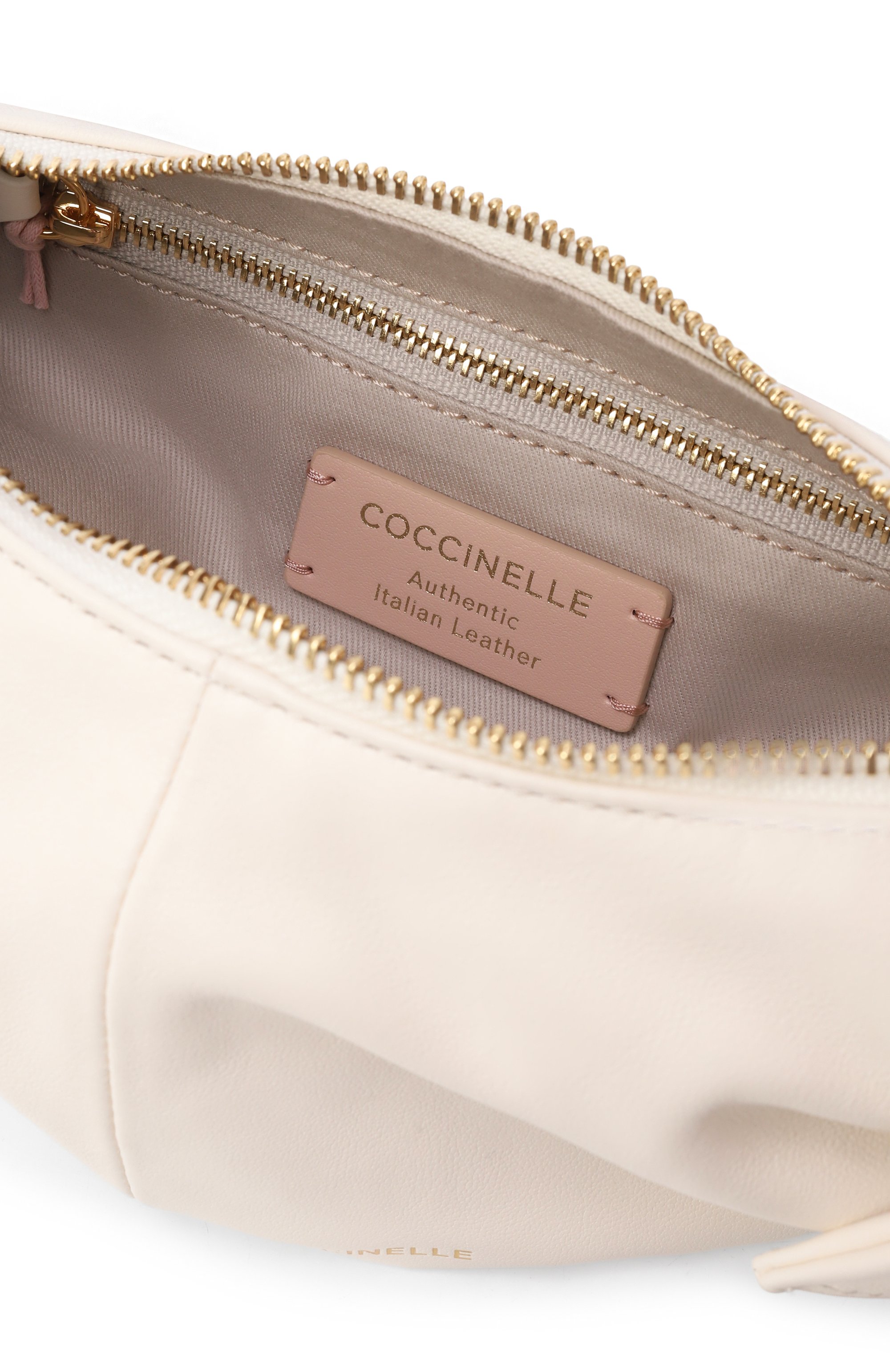 Сумка furoshiki small COCCINELLE кремового цвета по цене 33750 руб., арт. E1 U1A 13 03 01, фото 5 Сумка furoshiki small COCCINELLE, арт. E1 U1A 13 03 01, фото 5