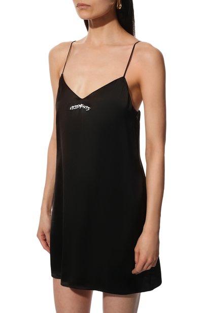 Платье из вискозы и шелка VETEMENTS черного цвета по цене 96550 руб., арт. WE52DR300B 2650/BLACK, фото 3 Платье из вискозы и шелка VETEMENTS, арт. WE52DR300B 2650/BLACK, фото 3