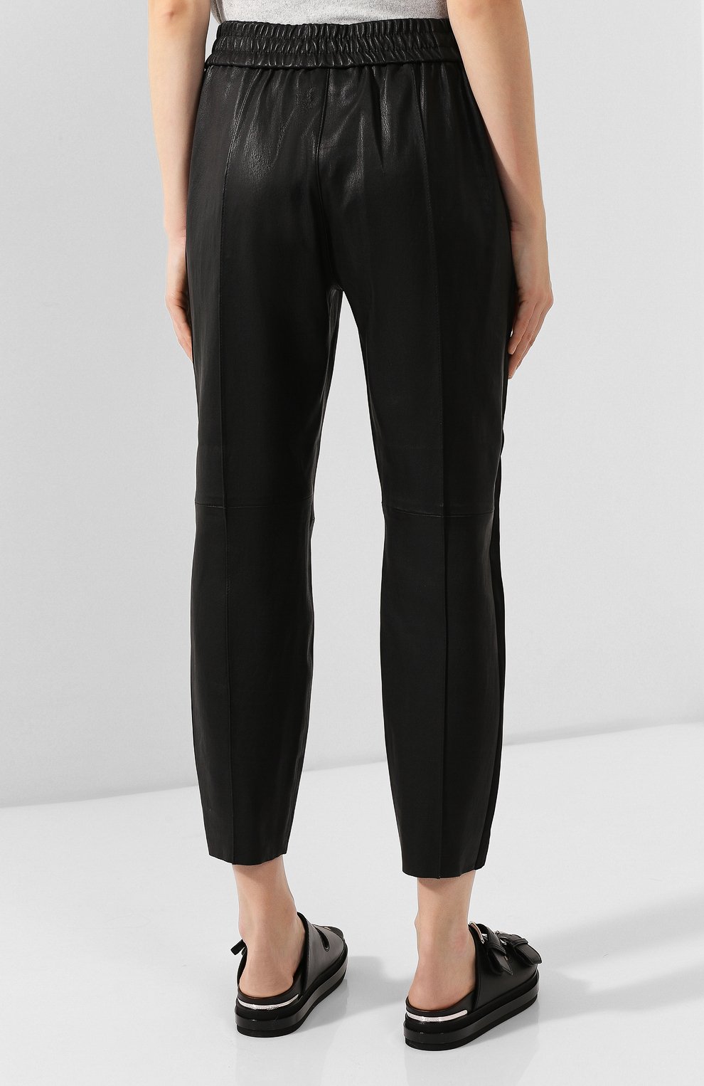 Кожаные брюки SPRWMN черного цвета по цене 99500 руб., арт. J0G-011-L/SLIM J0GGER SATEEN TUX, фото 4 Кожаные брюки SPRWMN, арт. J0G-011-L/SLIM J0GGER SATEEN TUX, фото 4