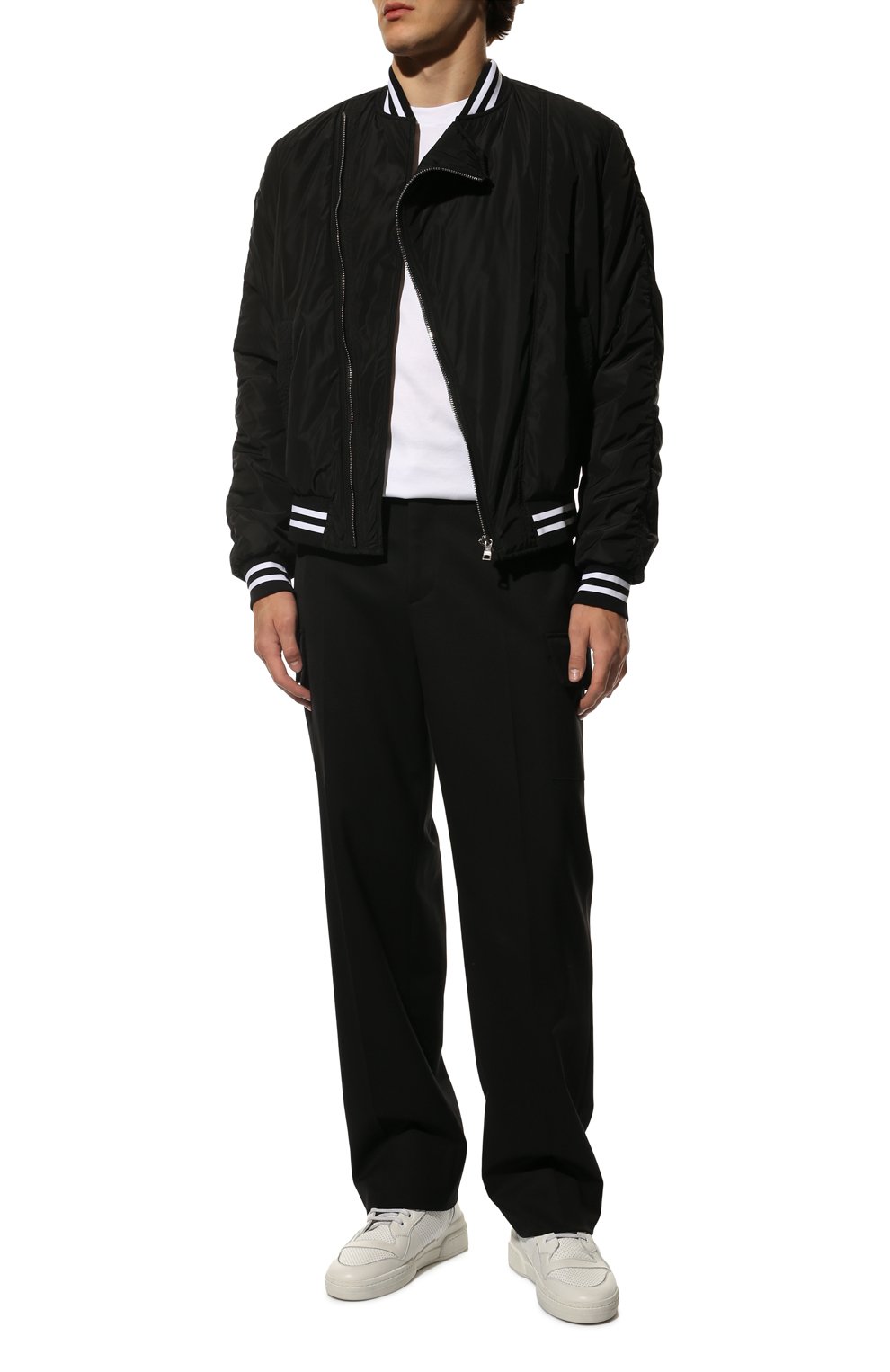 Утепленный бомбер BALMAIN черного цвета по цене 119500 руб., арт. XH1TF086/XB27, фото 2 Утепленный бомбер BALMAIN, арт. XH1TF086/XB27, фото 2