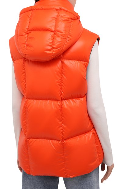 Пуховый жилет luzule MONCLER оранжевого цвета по цене 137500 руб., арт. G2-093-1A000-99-68950, фото 4 Пуховый жилет luzule MONCLER, арт. G2-093-1A000-99-68950, фото 4
