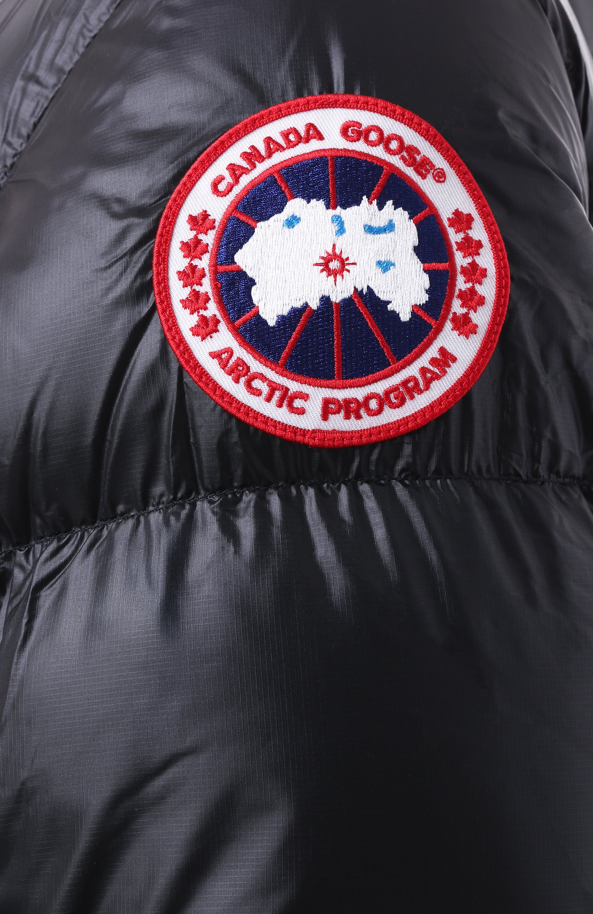 Пуховик crofton CANADA GOOSE черного цвета по цене 175500 руб., арт. 2252M, фото 7 Пуховик crofton CANADA GOOSE, арт. 2252M, фото 7