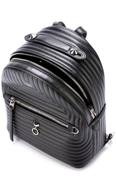 Рюкзак с металлической отделкой FENDI черного цвета по цене 194500 руб., арт. 8BZ038/I8F, фото 4 Рюкзак с металлической отделкой FENDI, арт. 8BZ038/I8F, фото 4