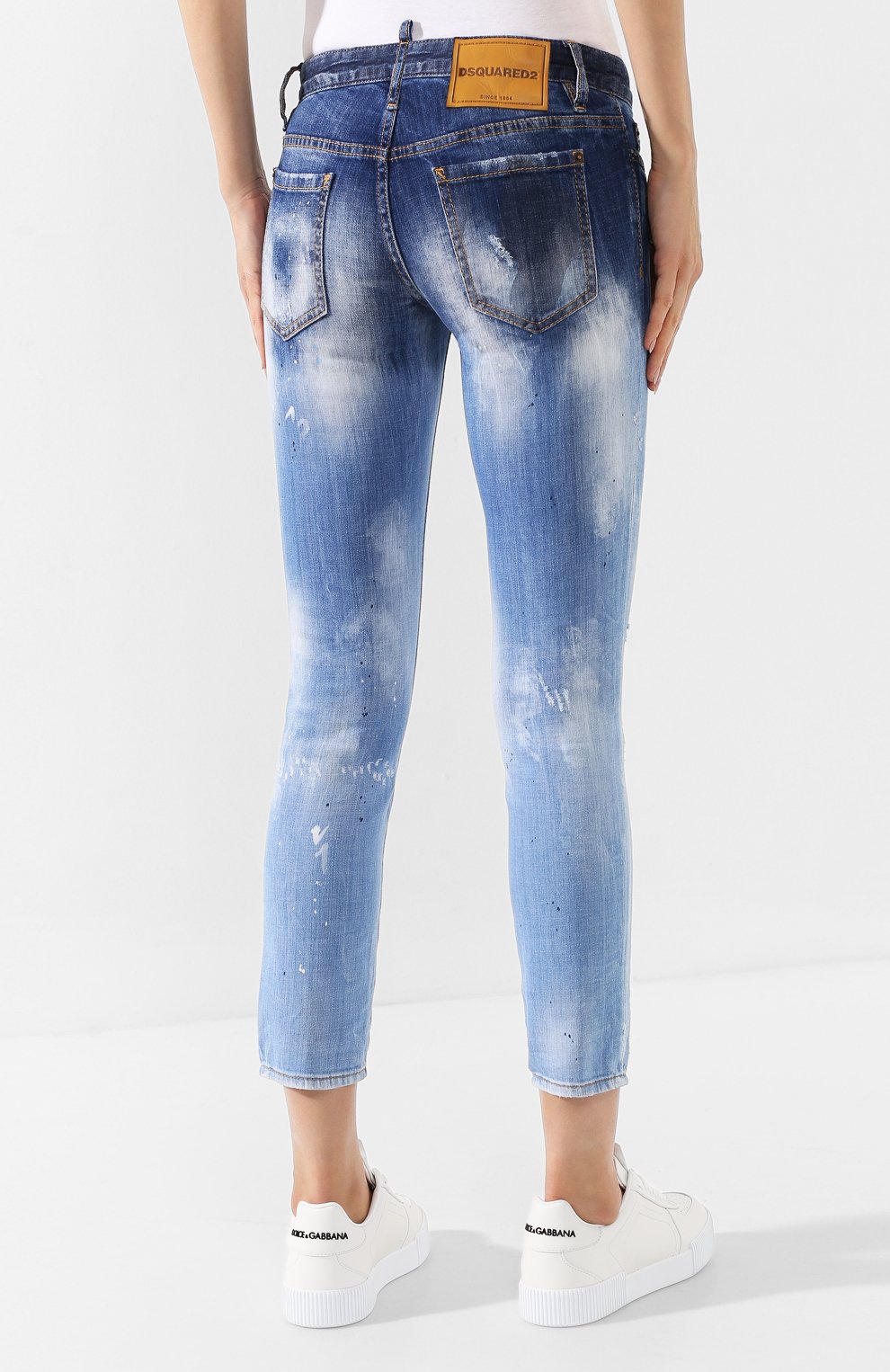 Укороченные джинсы DSQUARED2 синего цвета по цене 72450 руб., арт. S72LB0230/S30342, фото 4 Укороченные джинсы DSQUARED2, арт. S72LB0230/S30342, фото 4