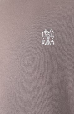 Мужская хлопковая футболка BRUNELLO CUCINELLI светло-коричневого цвета, арт. M0B138440 | Фото 6 (Материал внешний: Хлопок; Рукава: Короткие; Принт: Без принта; Стили: Кэжуэл; Кросс-КТ: Джерси; Мужское Кросс-КТ: Футболка-одежда; Длина (для топов): Удлиненные)