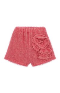 Темно-розовый