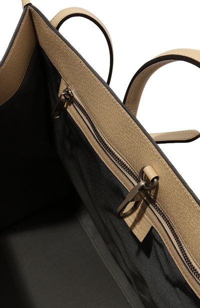 Текстильная сумка-тоут off the grid GUCCI темно-серого цвета по цене 201600 руб., арт. 630353 H9HAN, фото 5 Текстильная сумка-тоут off the grid GUCCI, арт. 630353 H9HAN, фото 5