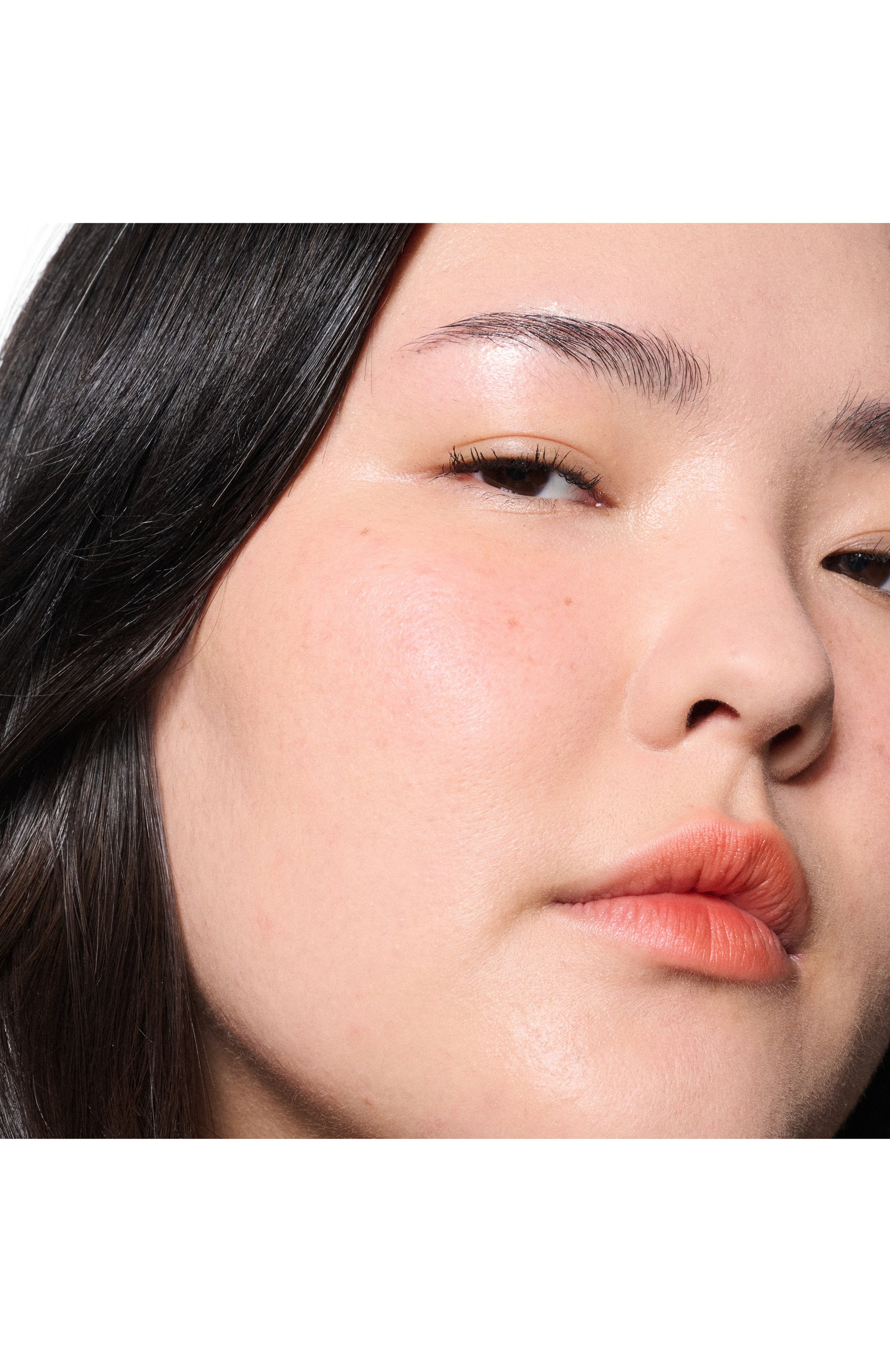 Муссовый тинт для губ и щек powder kiss lip+cheek mousse, оттенок resort season (5ml) MAC, арт. SAND-10, фото 3