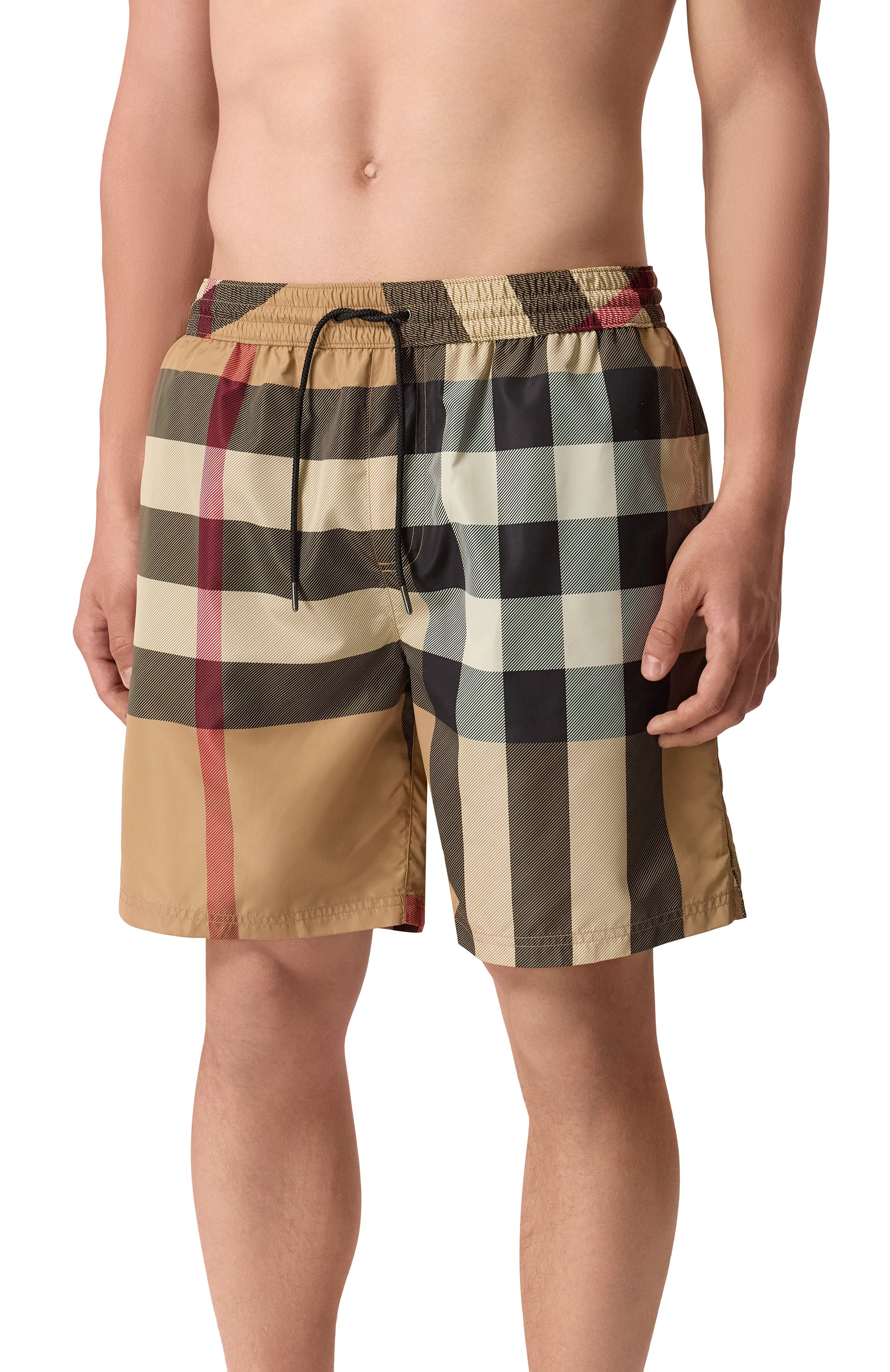 Плавки-шорты BURBERRY бежевого цвета по цене 57700 руб., арт. 8107272, фото 2 Плавки-шорты BURBERRY, арт. 8107272, фото 2