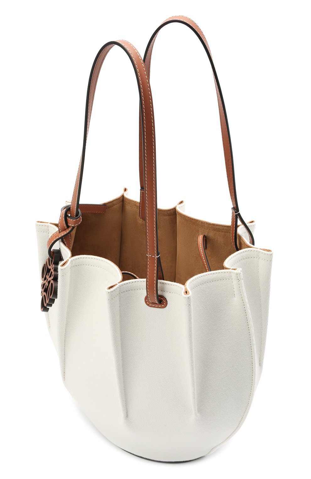 Сумка-тоут shell loewe x paula's ibiza LOEWE белого цвета по цене 142000 руб., арт. A884T49X02, фото 5 Сумка-тоут shell loewe x paula's ibiza LOEWE, арт. A884T49X02, фото 5