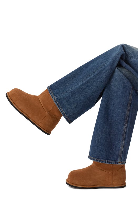 Замшевые полусапоги Heidi Amina Muaddi HEIDI B00T/CR0STA Коричневый  HEIDI B00T/CR0STA Фото 2