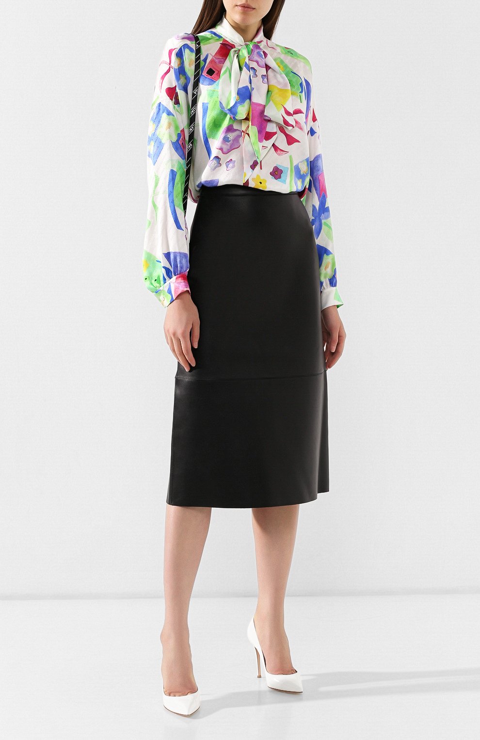 Кожаная юбка DSQUARED2 черного цвета по цене 158500 руб., арт. S75MA0676/SX9477, фото 2 Кожаная юбка DSQUARED2, арт. S75MA0676/SX9477, фото 2
