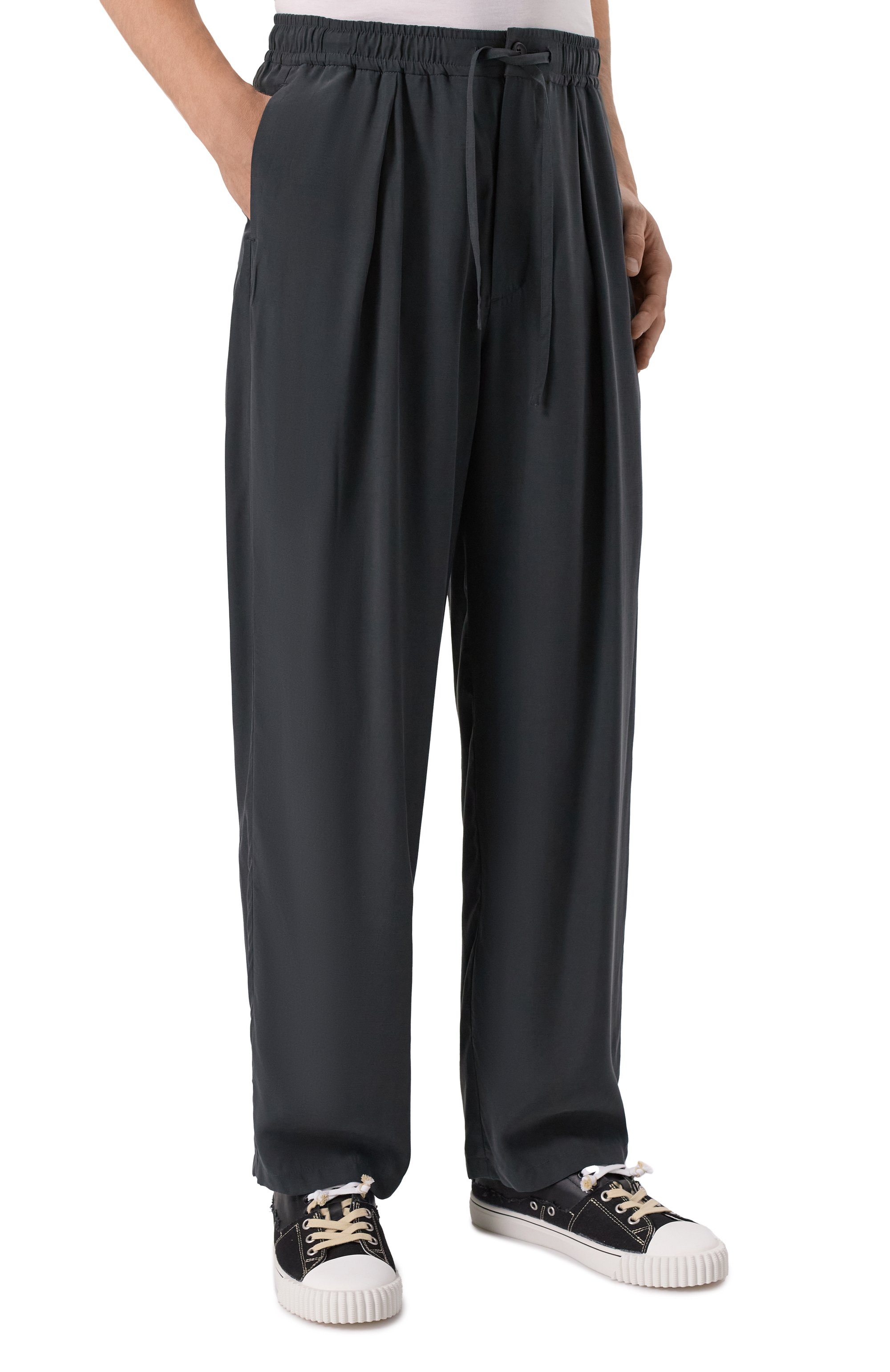 Брюки ATTACHMENT темно-серого цвета по цене 51900 руб., арт. AP51-015, фото 3 Брюки ATTACHMENT, арт. AP51-015, фото 3