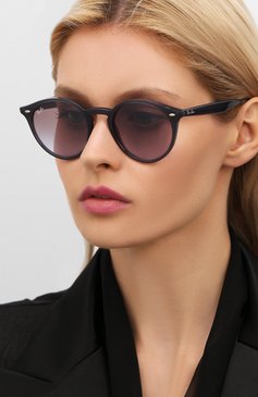 Женские солнцезащитные очки RAY-BAN фиолетового цвета, арт. 2180-623094 | Фото 2 (Кросс-КТ: С/з-унисекс; Региональные ограничения белый список (Axapta Mercury): RU; Тип очков: С/з; Очки форма: Круглые; Оптика Гендер: оптика-унисекс)