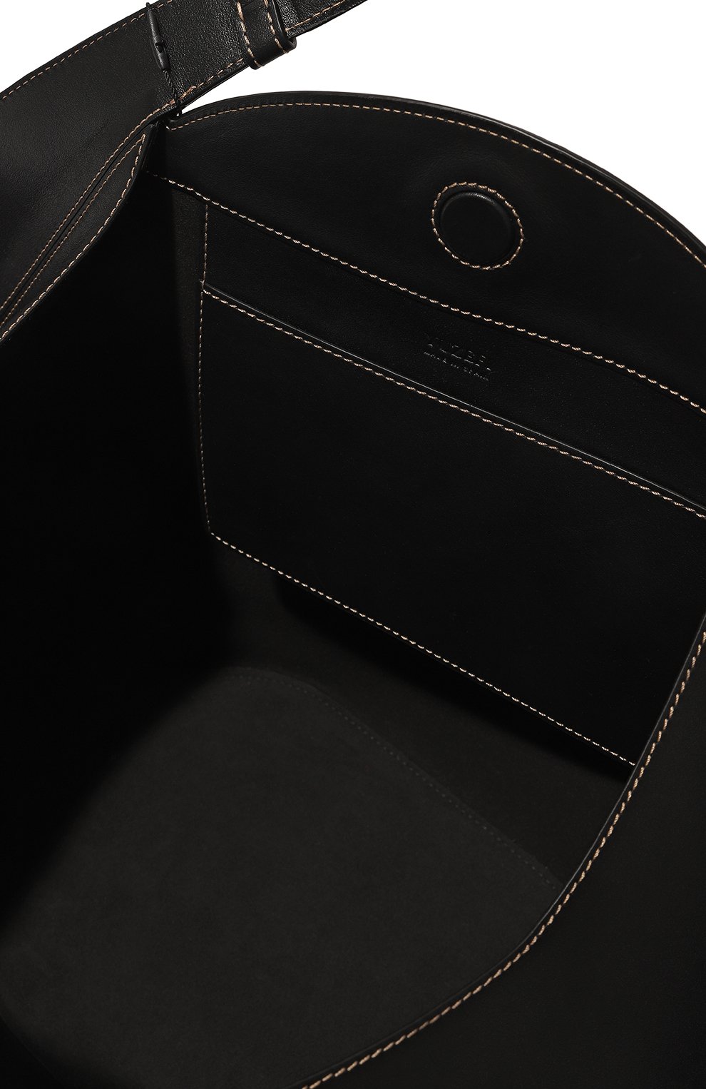 Сумка basket YUZEFI черного цвета по цене 99500 руб., арт. YUZSS20-BA-04, фото 5 Сумка basket YUZEFI, арт. YUZSS20-BA-04, фото 5