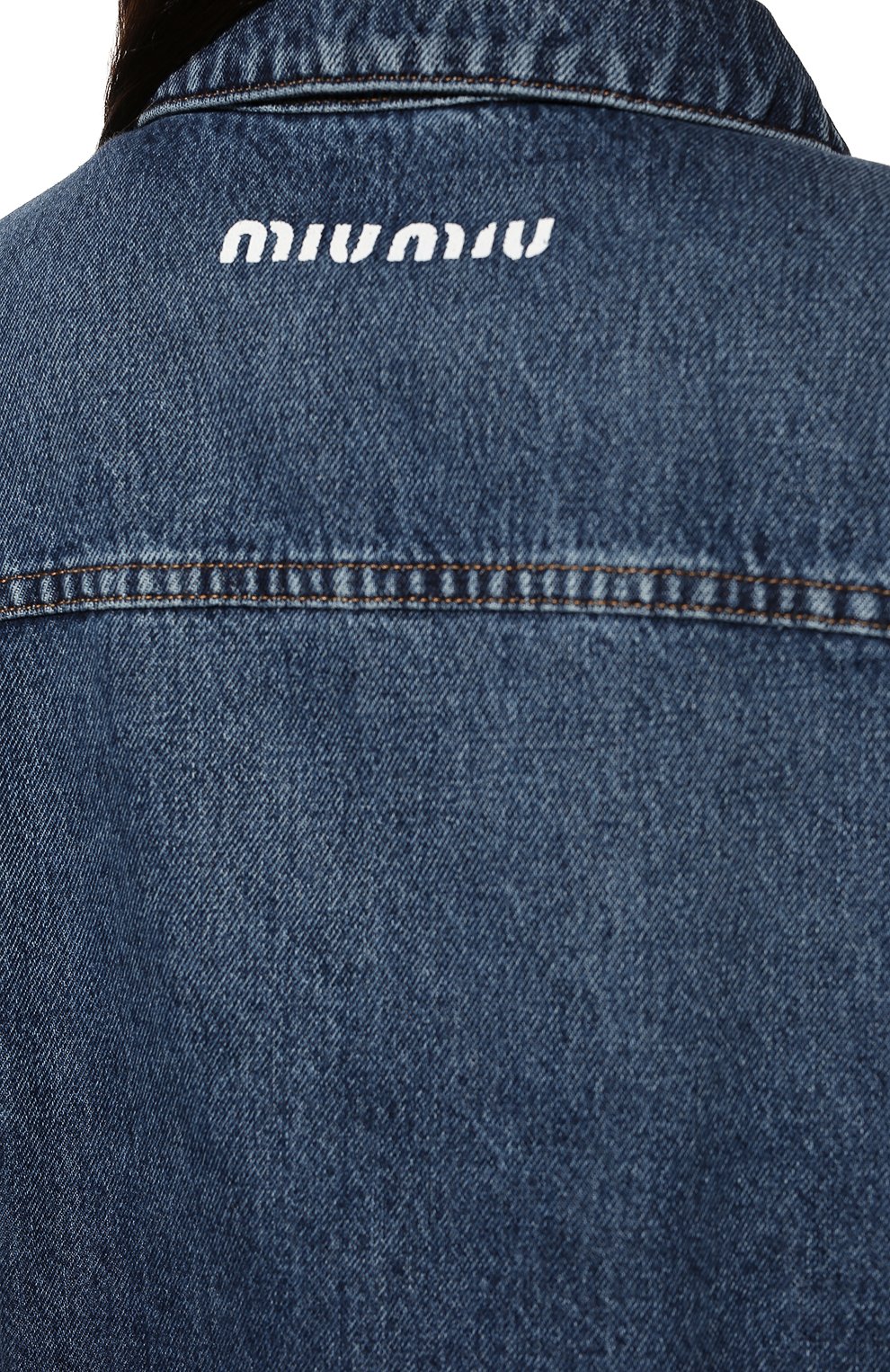 Джинсовая куртка MIU MIU голубого цвета по цене 150000 руб., арт. GWB147-1YXQ-F0013, фото 6 Джинсовая куртка MIU MIU, арт. GWB147-1YXQ-F0013, фото 6