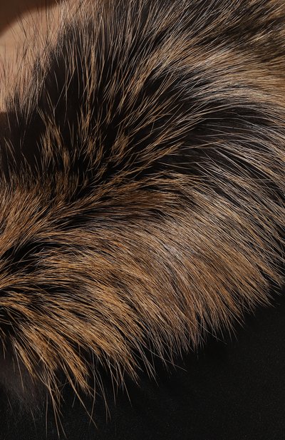 Капюшон с мехом лисы VICTORIA KUSENKOVA черного цвета по цене 60280 руб., арт. 199304465548, фото 5 Капюшон с мехом лисы VICTORIA KUSENKOVA, арт. 199304465548, фото 5