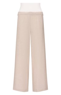 Светло-бежевый