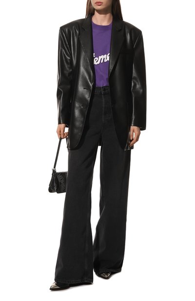 Хлопковая футболка VETEMENTS фиолетового цвета по цене 41300 руб., арт. UA53TR480U, фото 2 Хлопковая футболка VETEMENTS, арт. UA53TR480U, фото 2