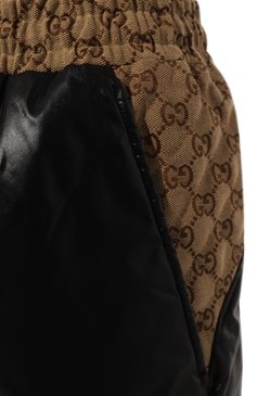 Женские хлопковые шорты GUCCI черного цвета, арт. 717044/XJEU5 | Фото 5 (Длина Ж (юбки, платья, шорты): Мини; Драгоценные камни: Проставлено; Материал внешний: Хлопок, Синтетический материал; Материал сплава: Проставлено; Стили: Спорт-шик)